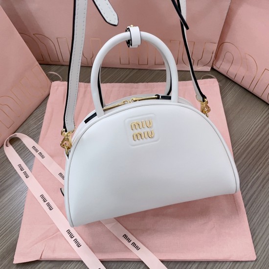 MiuMiu D886890 MiuMiu D886890