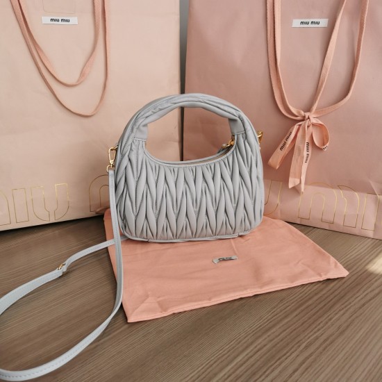 MiuMiu D886950 MiuMiu D886950