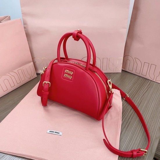 MiuMiu D886890 MiuMiu D886890