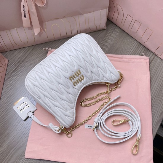 MiuMiu D886980 MiuMiu D886980