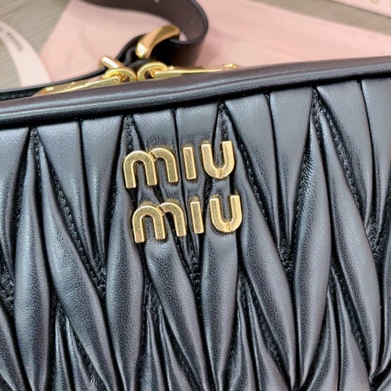 MiuMiu D886920 MiuMiu D886920