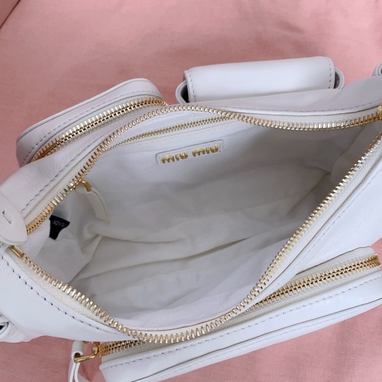 MiuMiu D886950 MiuMiu D886950