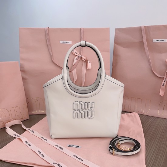 MiuMiu D886900 MiuMiu D886900