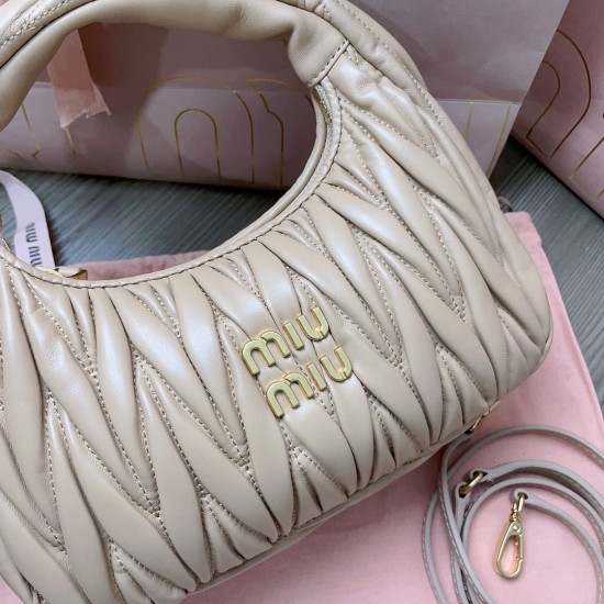 MiuMiu D886950 MiuMiu D886950