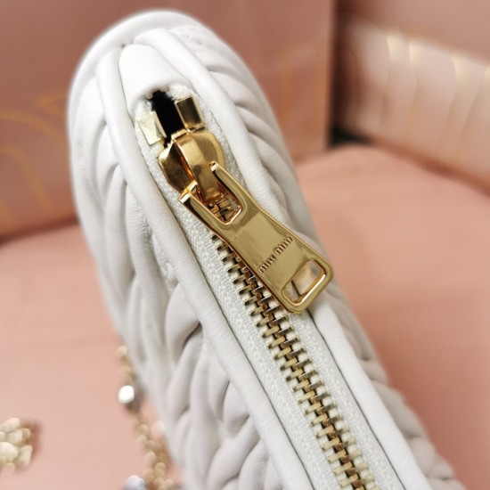 MiuMiu D886980 MiuMiu D886980