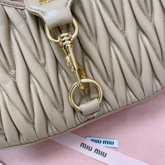 MiuMiu D886980 MiuMiu D886980