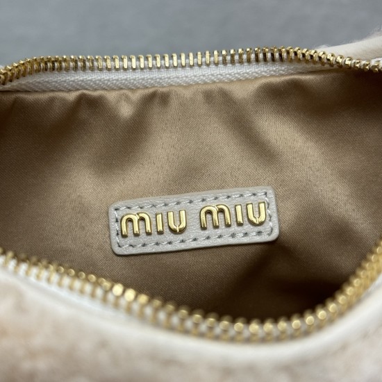 MiuMiu D886900 MiuMiu D886900