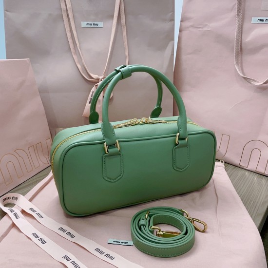 MiuMiu D886980 MiuMiu D886980
