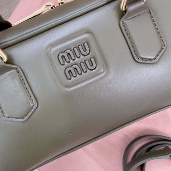 MiuMiu D886980 MiuMiu D886980