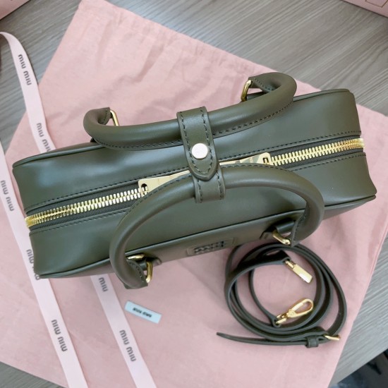 MiuMiu D886980 MiuMiu D886980