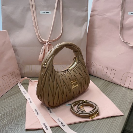 MiuMiu D886950 MiuMiu D886950