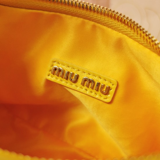MiuMiu D886950 MiuMiu D886950