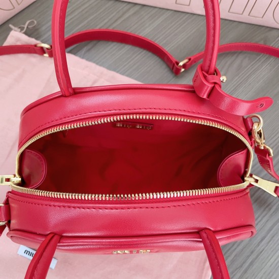 MiuMiu D886890 MiuMiu D886890