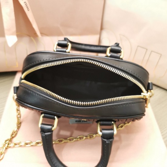 MiuMiu D886900 MiuMiu D886900