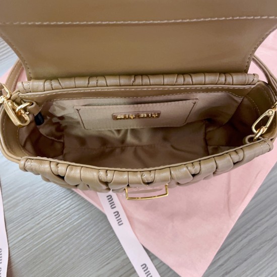 MiuMiu D886920 MiuMiu D886920