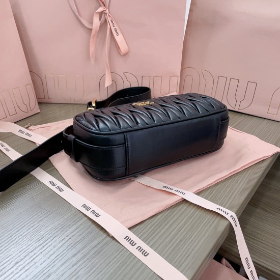 MiuMiu D886920 MiuMiu D886920