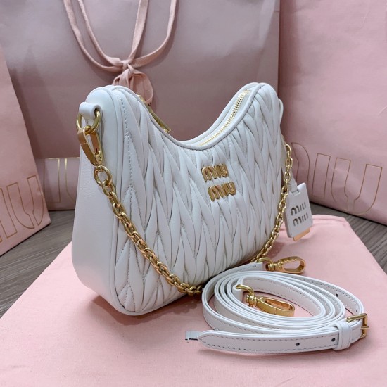 MiuMiu D886980 MiuMiu D886980