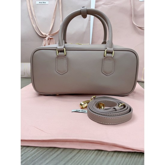 MiuMiu D886980 MiuMiu D886980