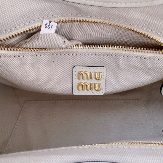 MiuMiu D886900 MiuMiu D886900