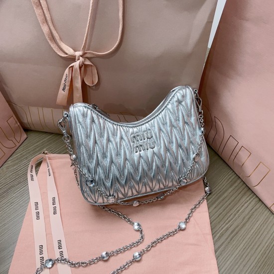 MiuMiu D886980 MiuMiu D886980