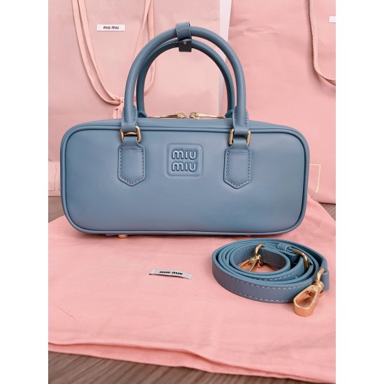MiuMiu D886980 MiuMiu D886980