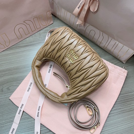 MiuMiu D886950 MiuMiu D886950