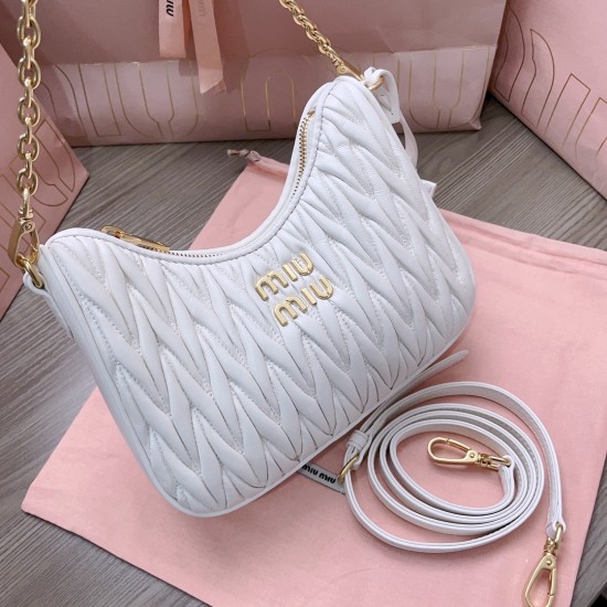 MiuMiu D886980 MiuMiu D886980