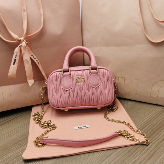 MiuMiu D886900 MiuMiu D886900