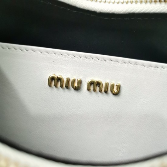 MiuMiu D886980 MiuMiu D886980