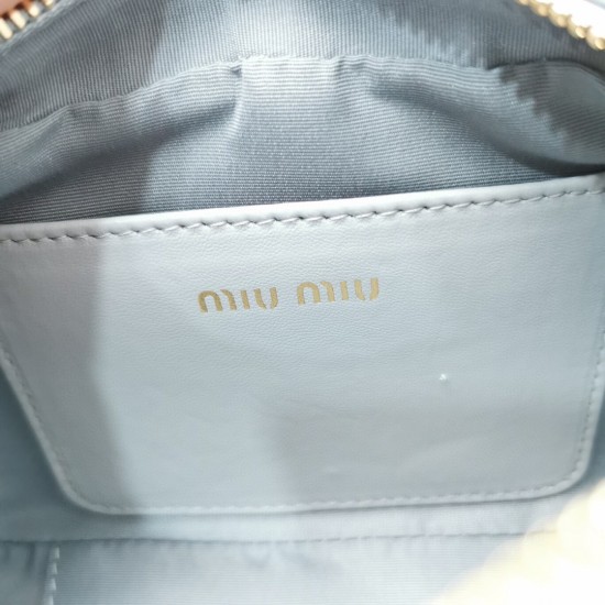 MiuMiu D886900 MiuMiu D886900