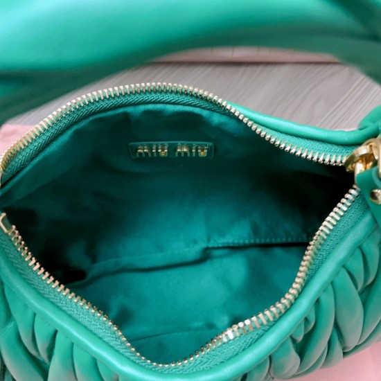 MiuMiu D886950 MiuMiu D886950