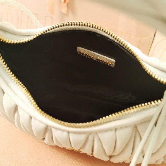 MiuMiu D886950 MiuMiu D886950