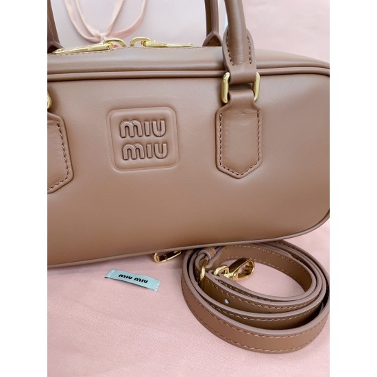 MiuMiu D886980 MiuMiu D886980