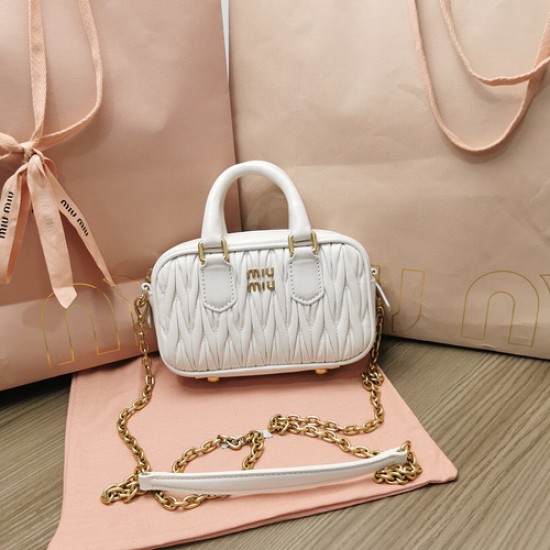 MiuMiu D886900 MiuMiu D886900