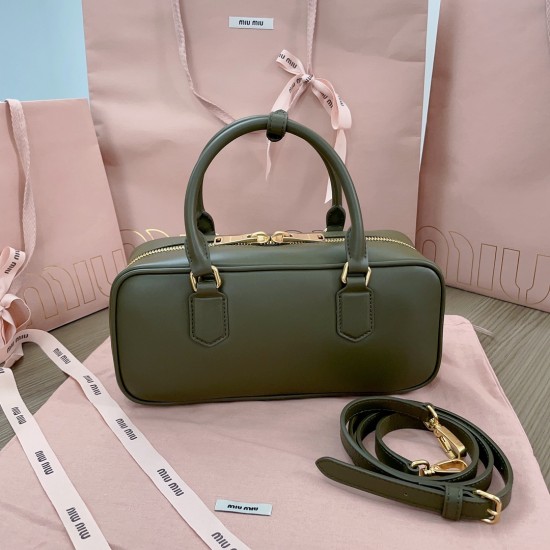 MiuMiu D886980 MiuMiu D886980
