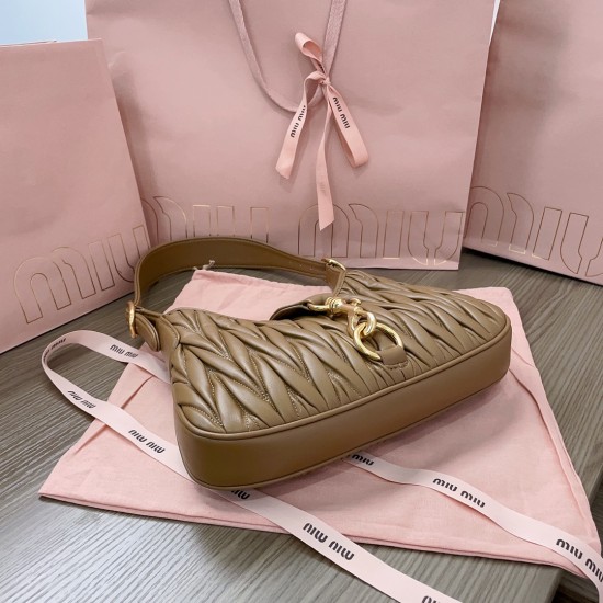 MiuMiu D886980 MiuMiu D886980