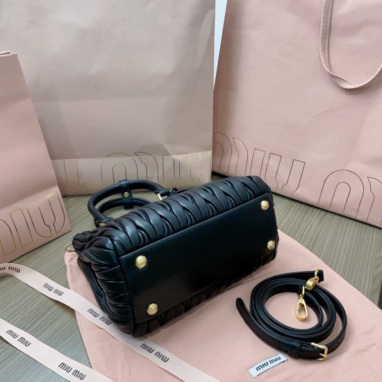 MiuMiu D886980 MiuMiu D886980