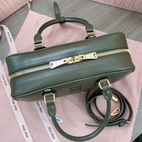 MiuMiu D886980 MiuMiu D886980