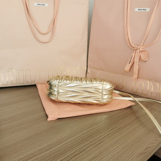MiuMiu D886950 MiuMiu D886950