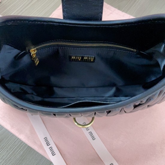 MiuMiu D886980 MiuMiu D886980