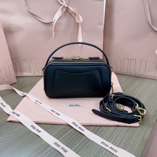MiuMiu D886860 MiuMiu D886860