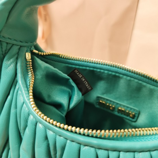 MiuMiu D886950 MiuMiu D886950