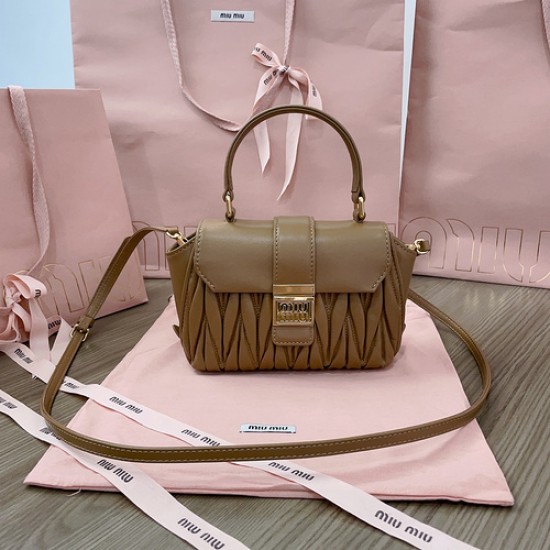 MiuMiu D886920 MiuMiu D886920