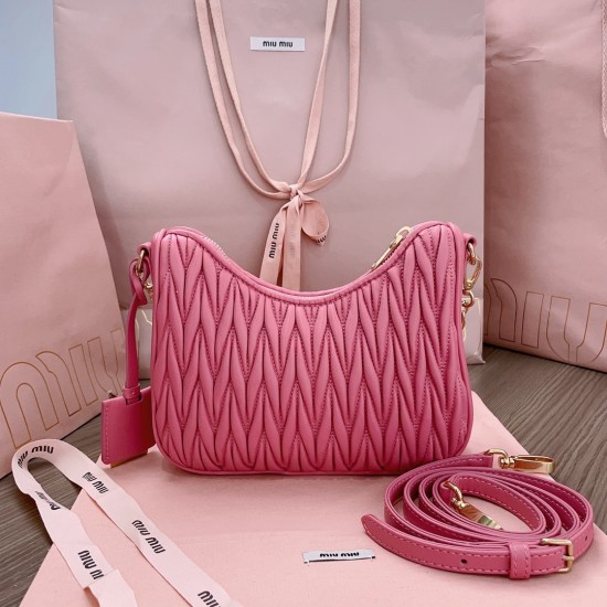 MiuMiu D886980 MiuMiu D886980