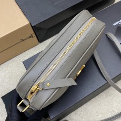 Yves Saint Laurent Bag D886480