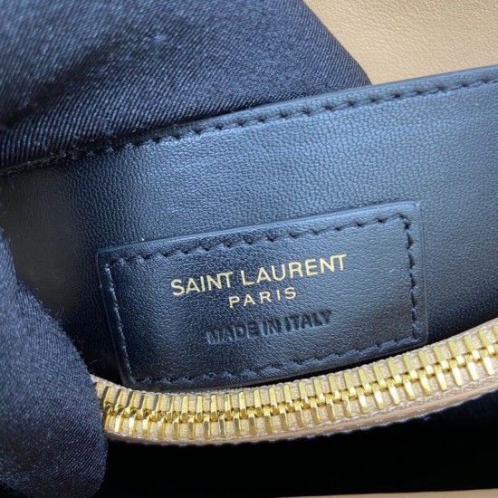 Yves Saint Laurent D886700 Yves Saint Laurent D886700