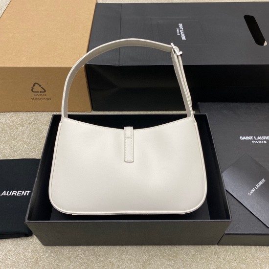 Yves Saint Laurent Bag D886550 Yves Saint Laurent Bag D886550