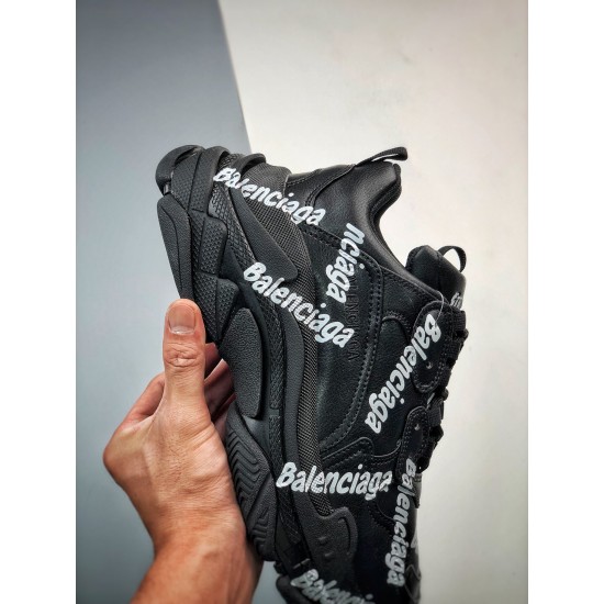 BALENCIAGA Triple S BALENCIAGA Triple S