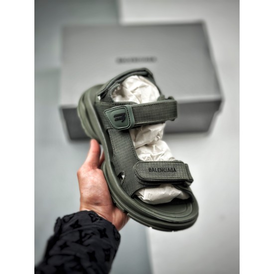BALENCIAGA TOURIST BALENCIAGA TOURIST