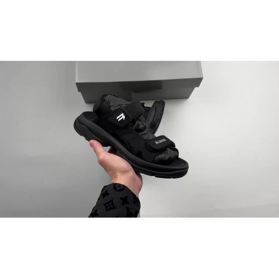 BALENCIAGA TOURIST BALENCIAGA TOURIST